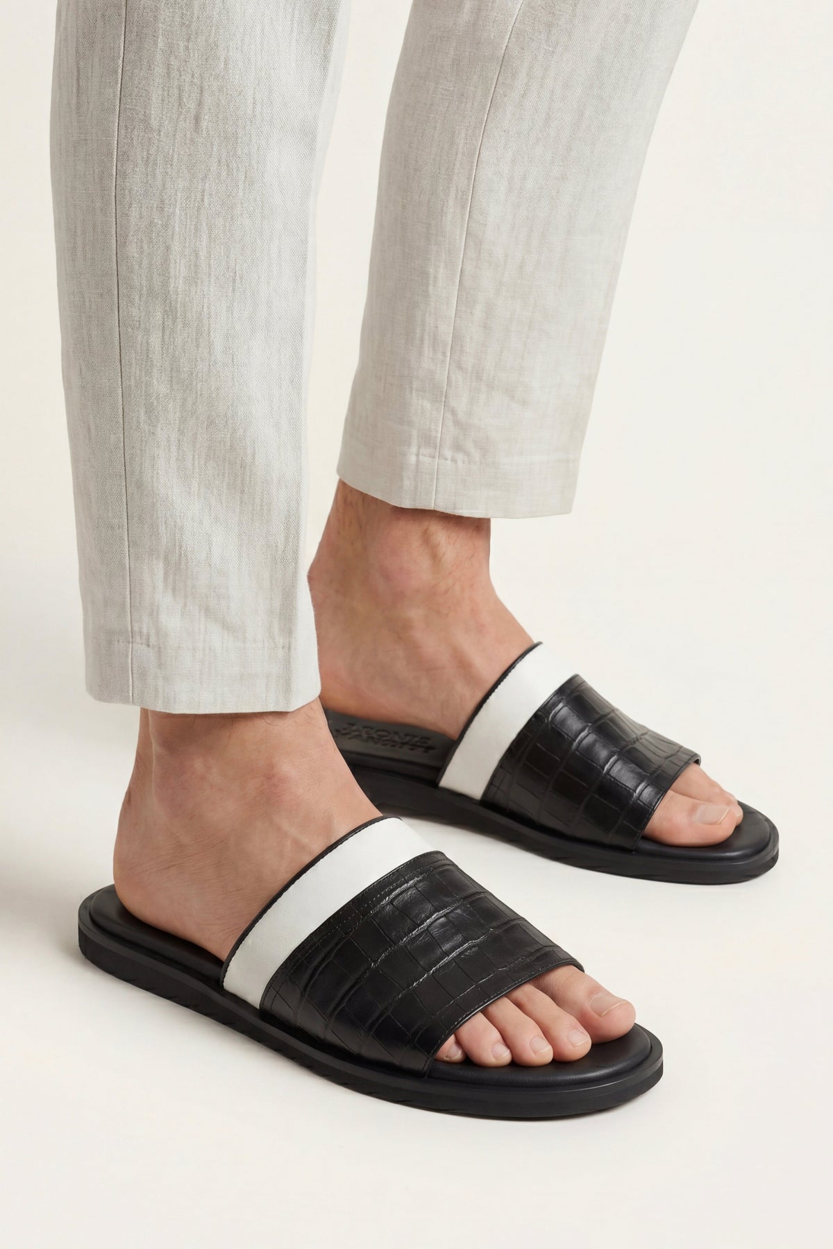 Milano Crocodile Sandal Black