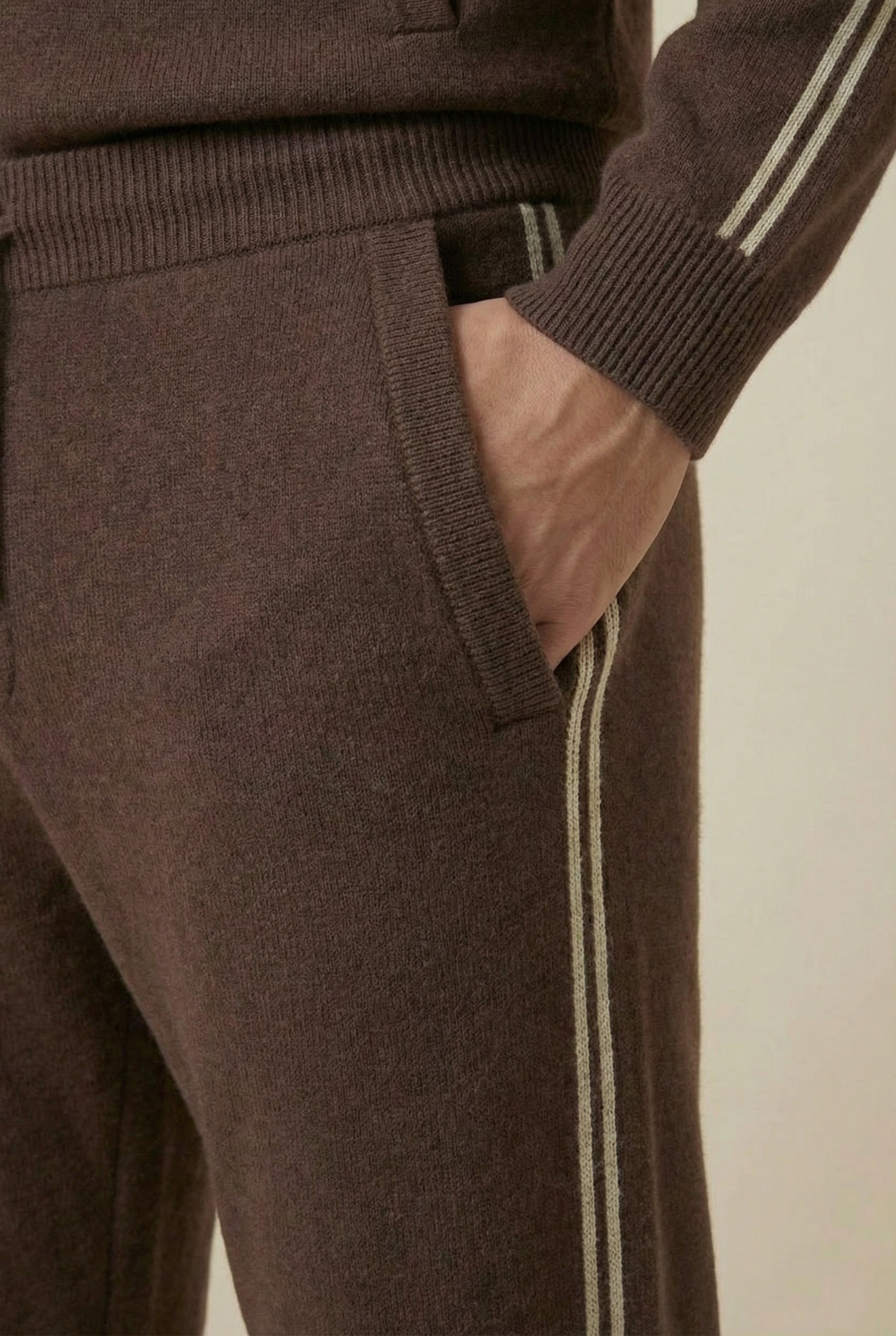 Capri Cashmere Set Brown