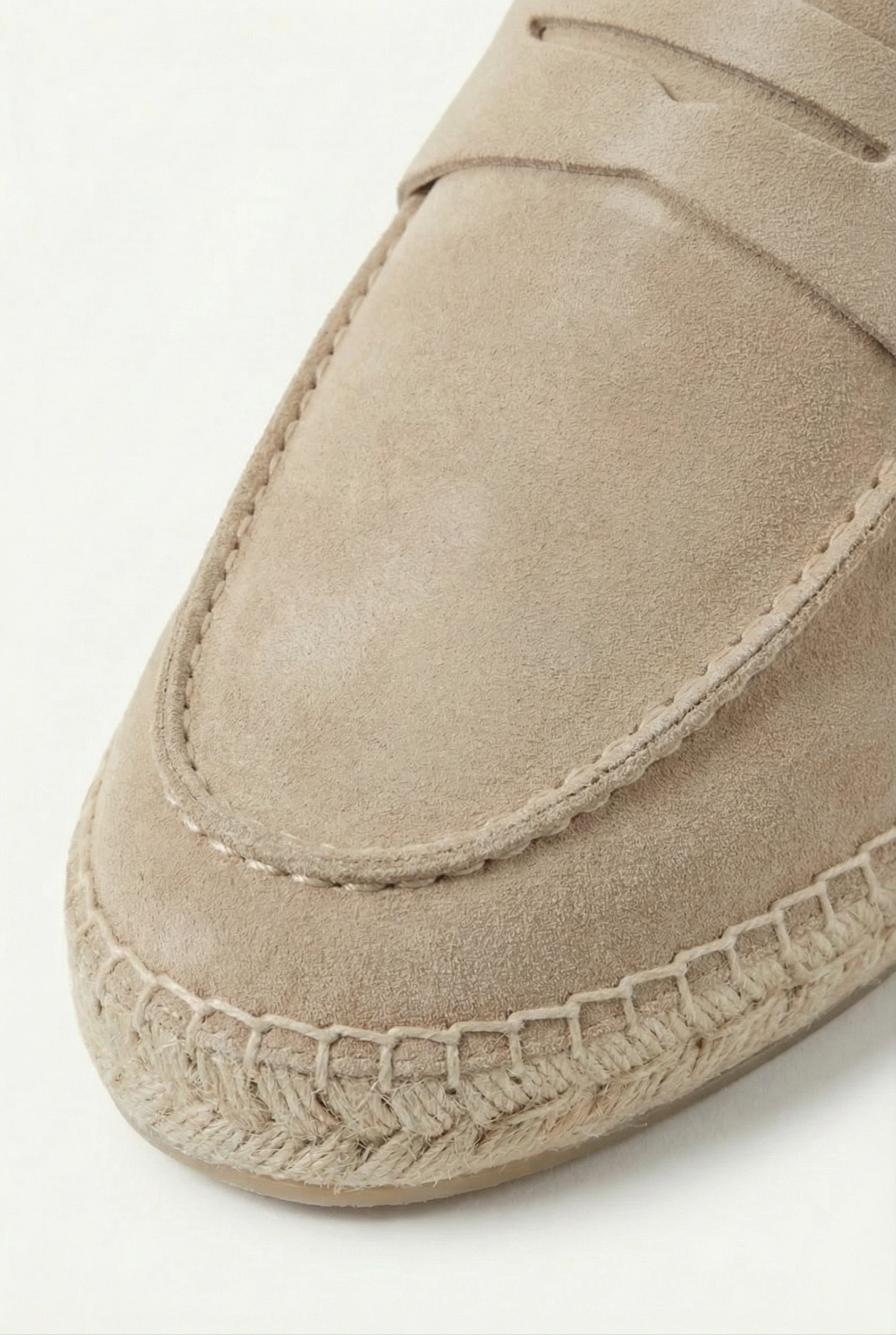 Capri Suede Loafer Beige