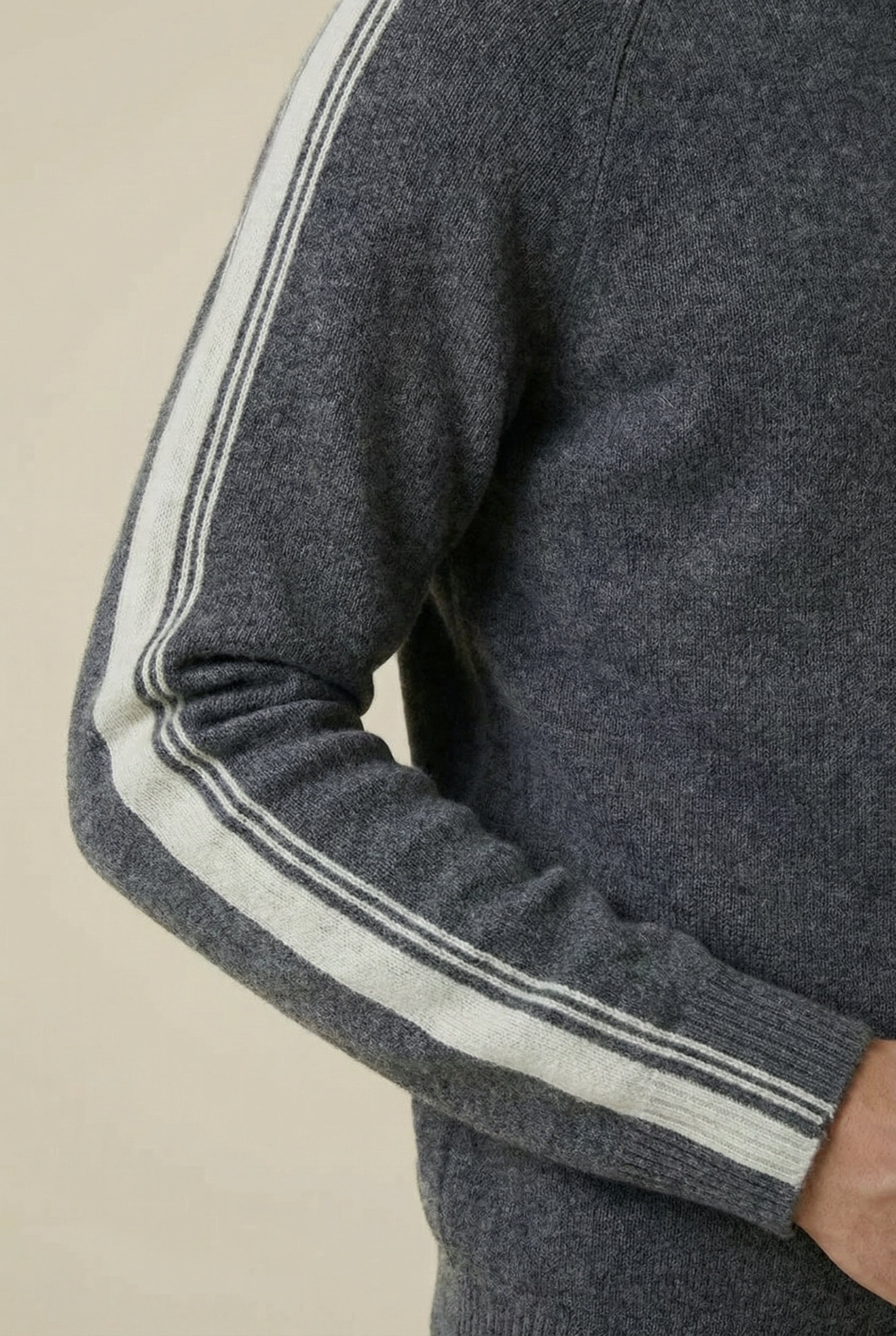 Capri Cashmere Set Dark Grey