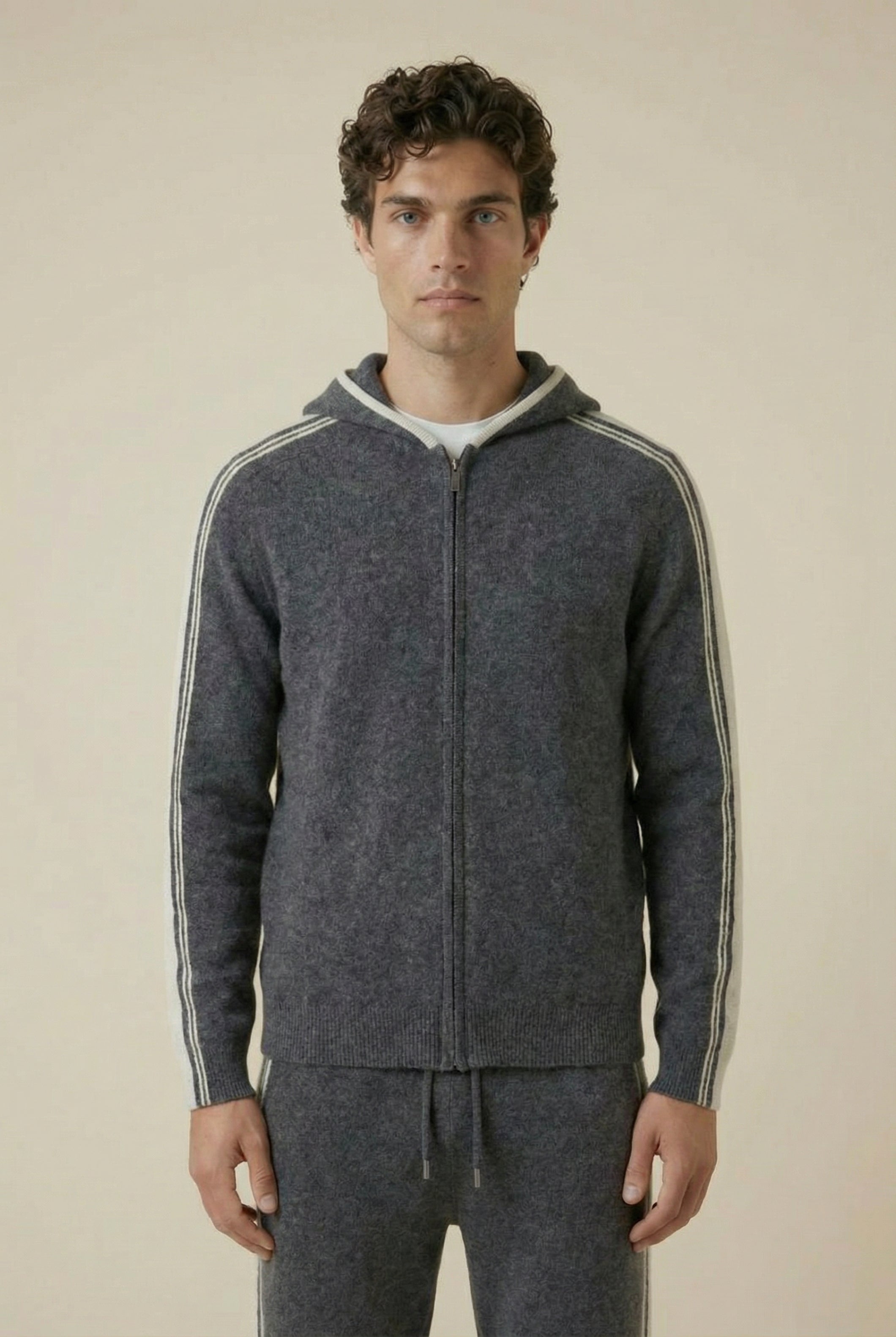 Capri Cashmere Set Dark Grey