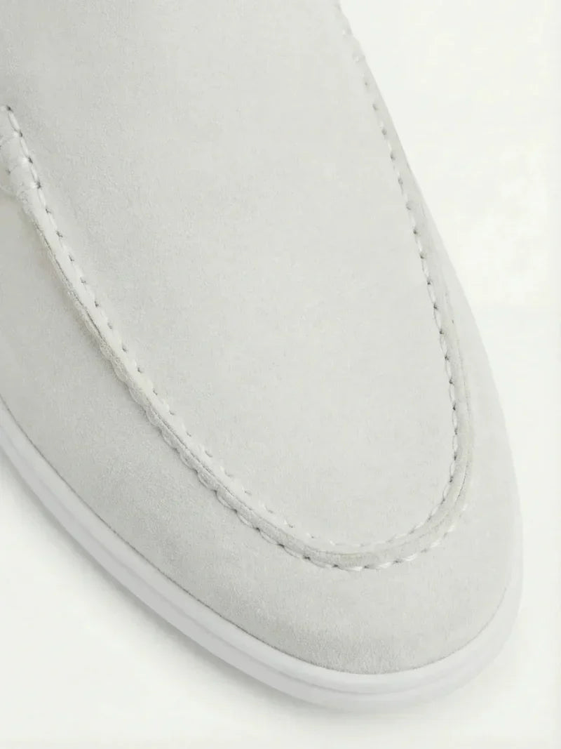 White Yacht Mule