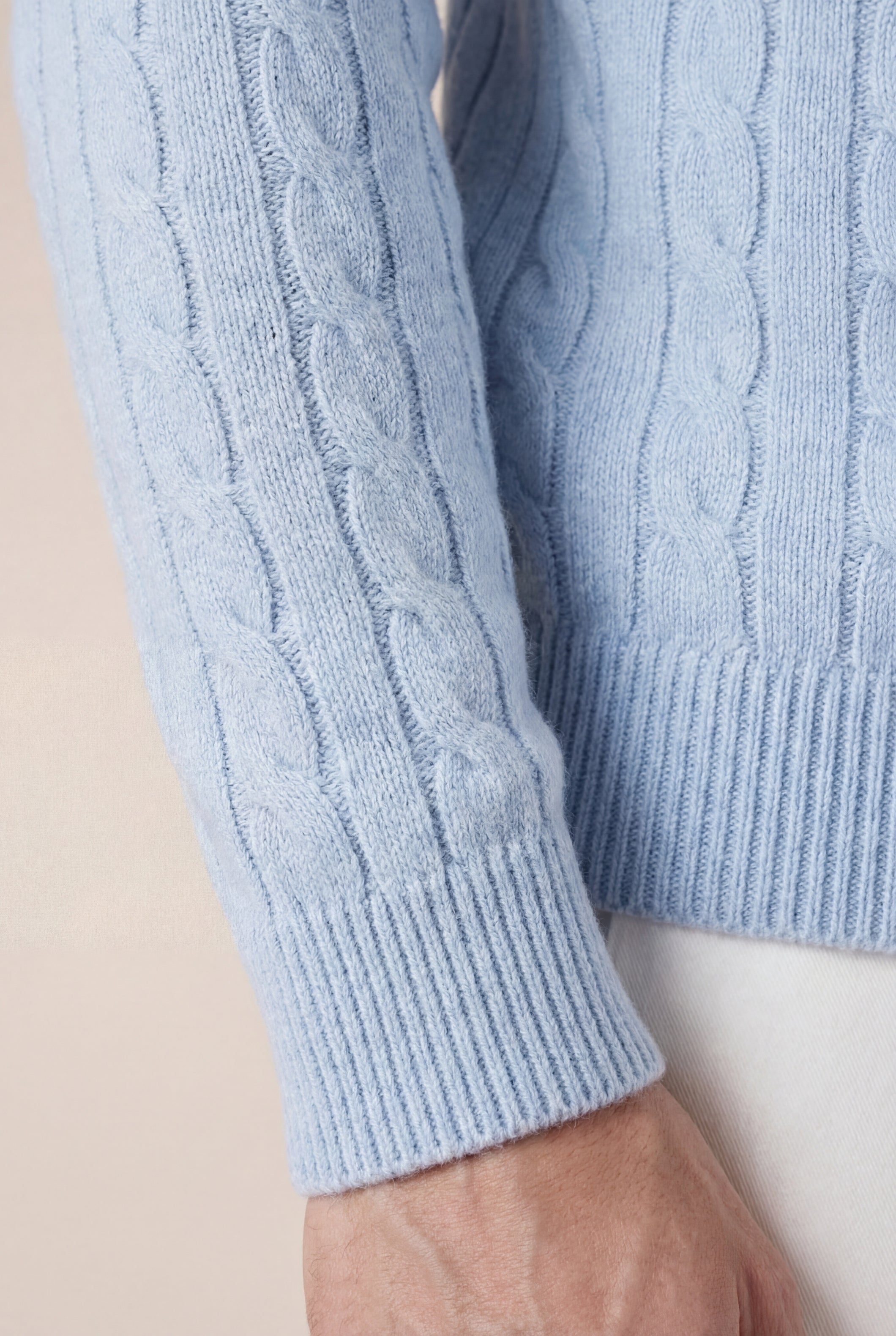 Como Cashmere Crewneck Baby Blue