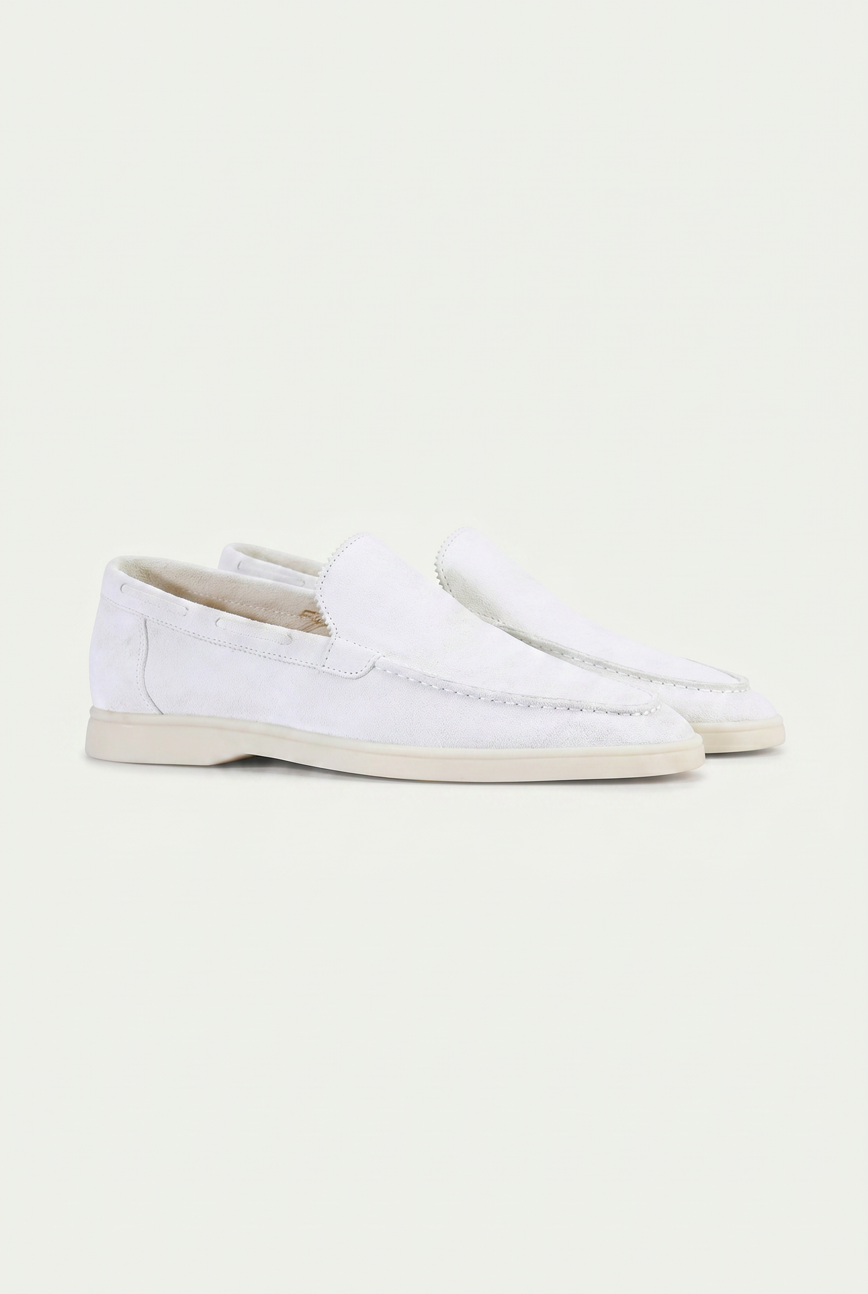 Amalfi Classic Suède Loafer White