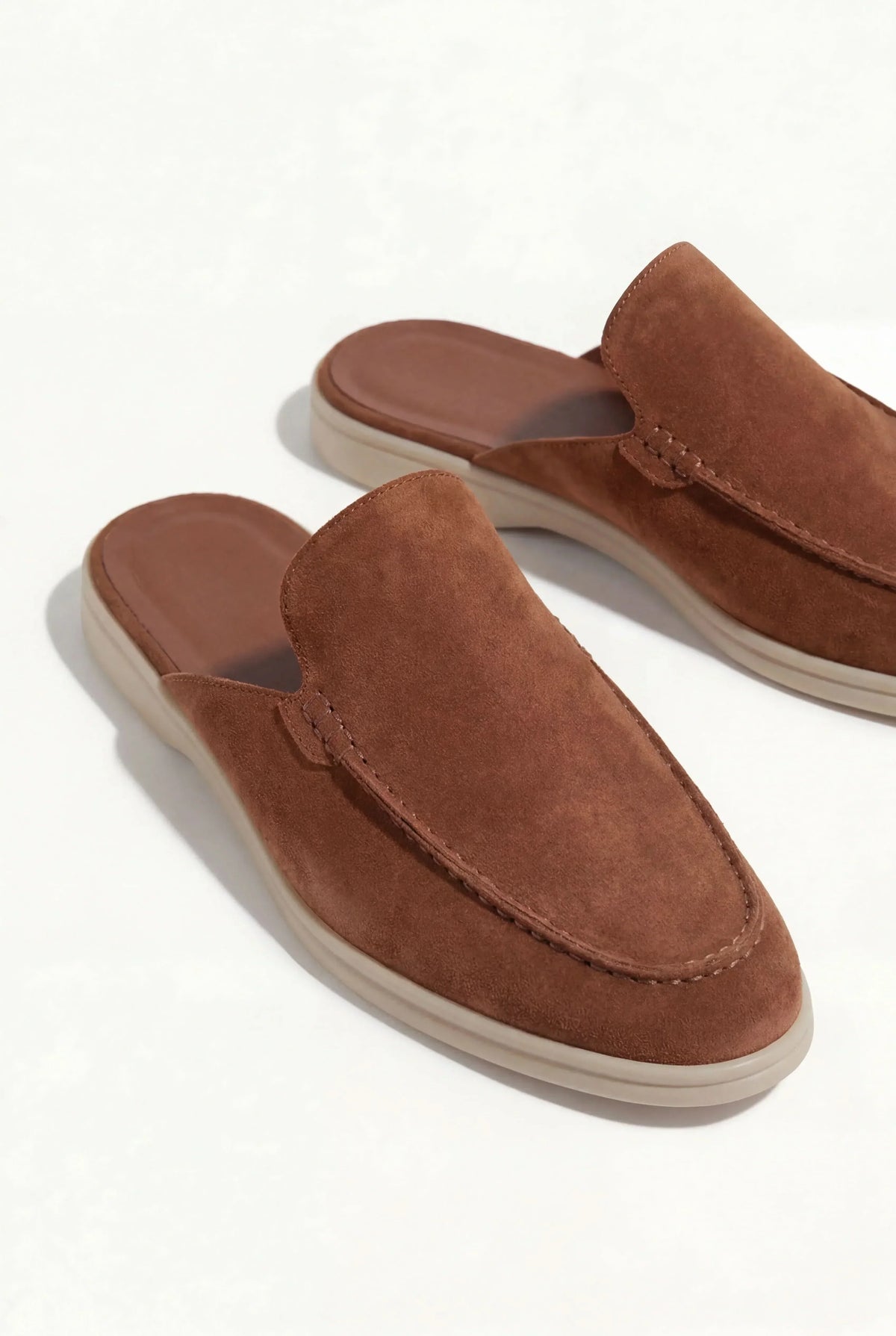 Maroon Yacht Mule