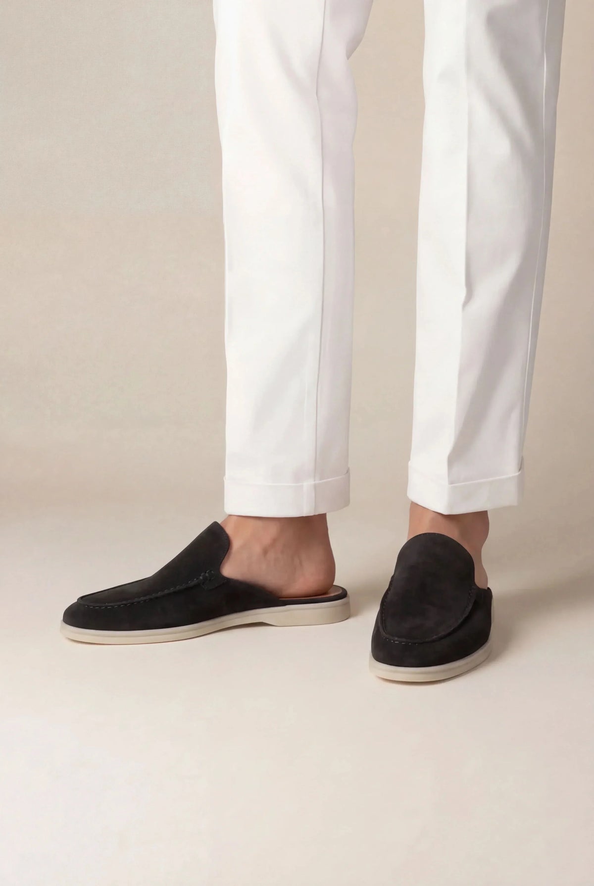 Black Yacht Mule