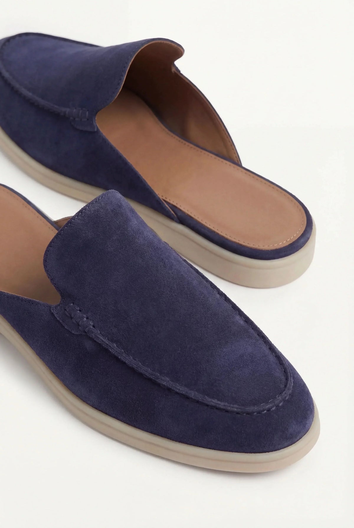 Navy Yacht Mule